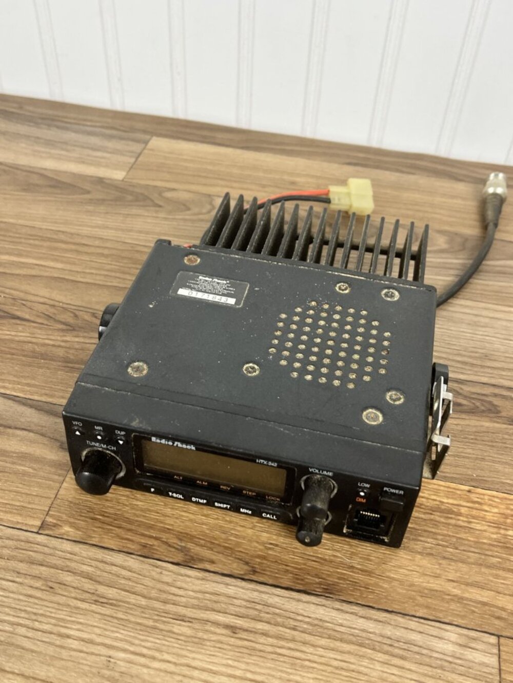 Radio Shack HTX-242-Meter Amateur VHF-FM Mobile Transceiver No Mic - Picture 2 of 9